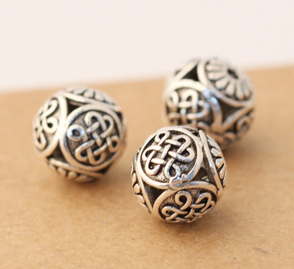 Round Spacer Beads -  Metal Spacer Beads - Silver Spacers -Jewelry Supplies - Craft Supplies - Hollow Flower Beads - Antique Vintage Design